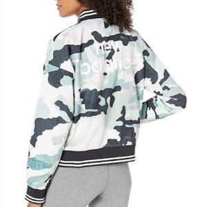 New Balance camo bomber jacket - light weight and great condition